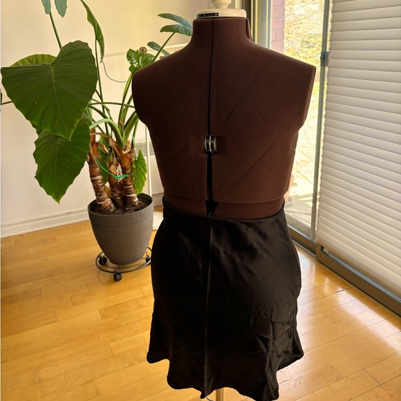 Silk black skirt y2k - Picture 2 of 2